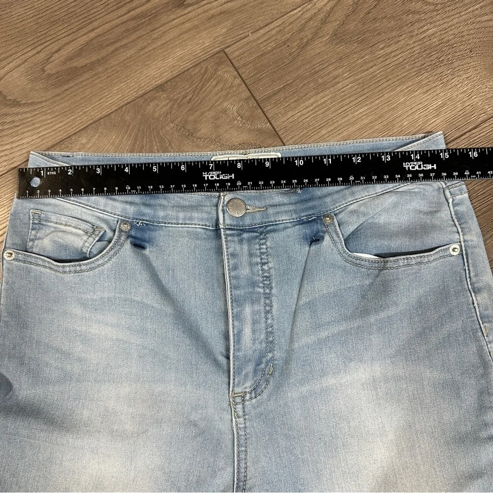 Free People Denim Light Wash Straight Leg high waisted Jeans size 30